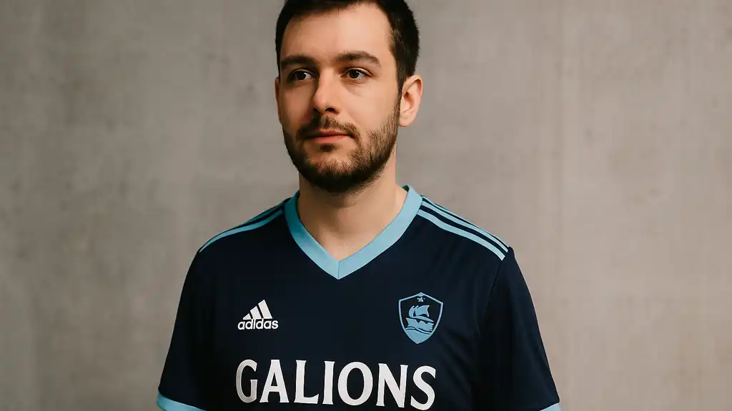 Jezu Jean Massol en maillot Galions esports avant sa retraite League of Legends 2025